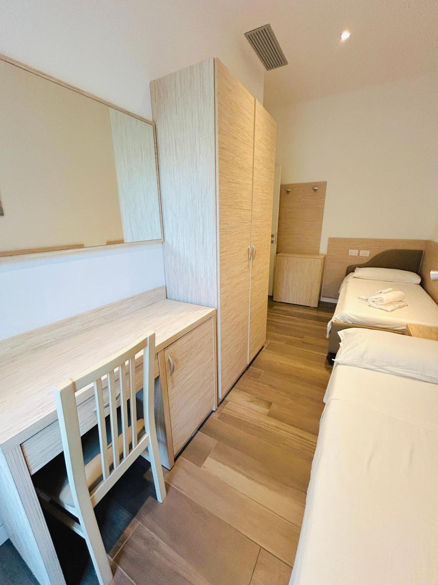 Ferienwohnung Menotti 3A-Flexrent Abissinia Riccione Exterior foto